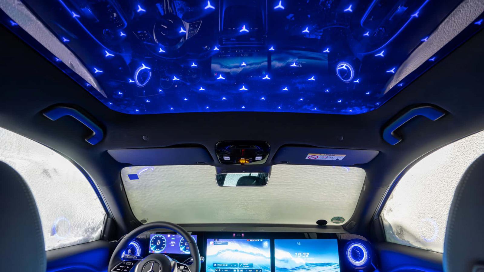 Πρώτες teaser εικόνες της νέας Mercedes GLB που έρχεται στις 8/12